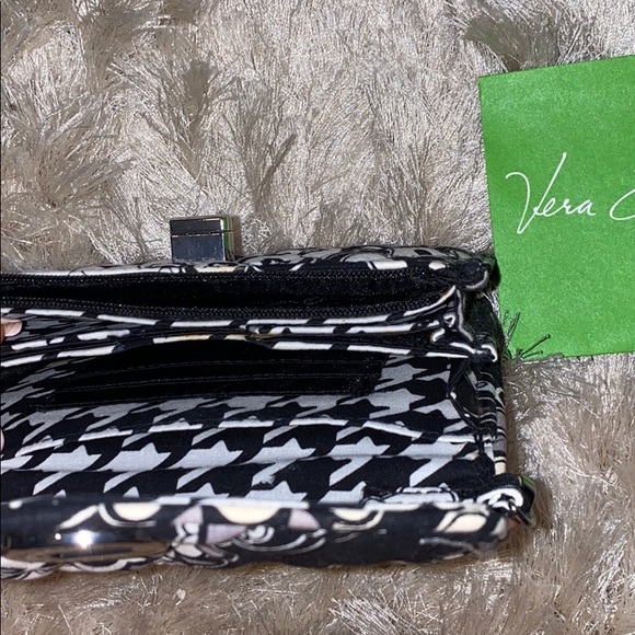 Vera Bradley wristlet - Picture 4 of 4